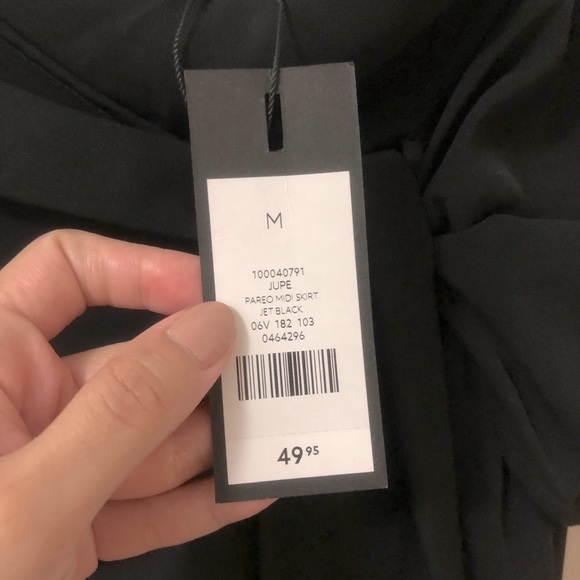 Dynamite Black Knot-Front Skirt - Picture 4 of 4